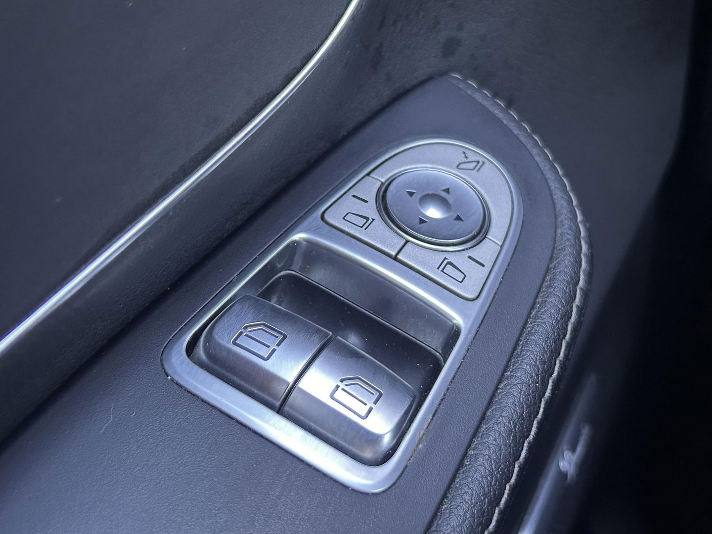 Mercedes-Benz V-Klasse 300d Lang DC | AMG | MARGE |Burmester | 360 graden |