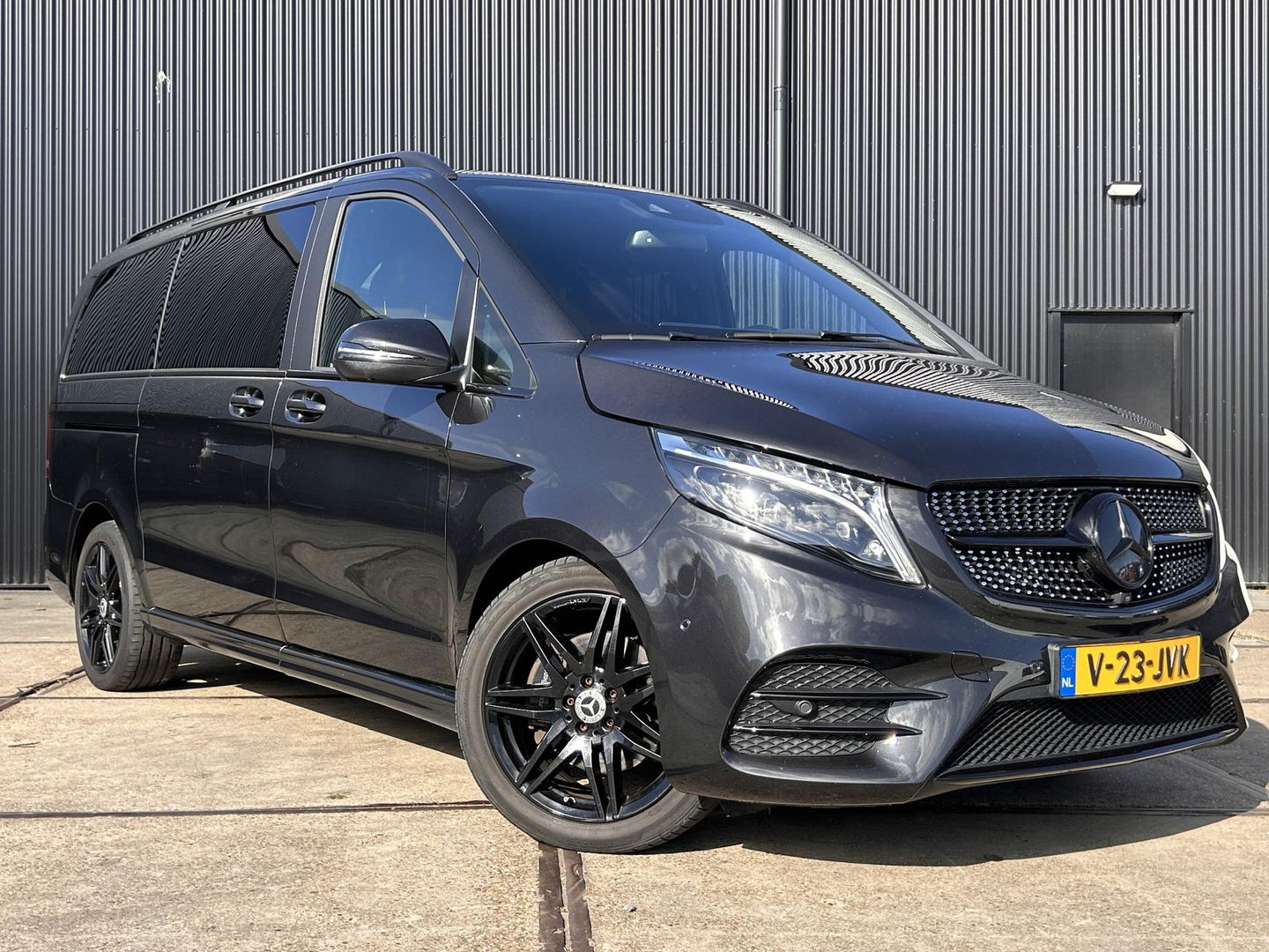 Mercedes-Benz V-Klasse 300d Lang DC | AMG | MARGE |Burmester | 360 graden |