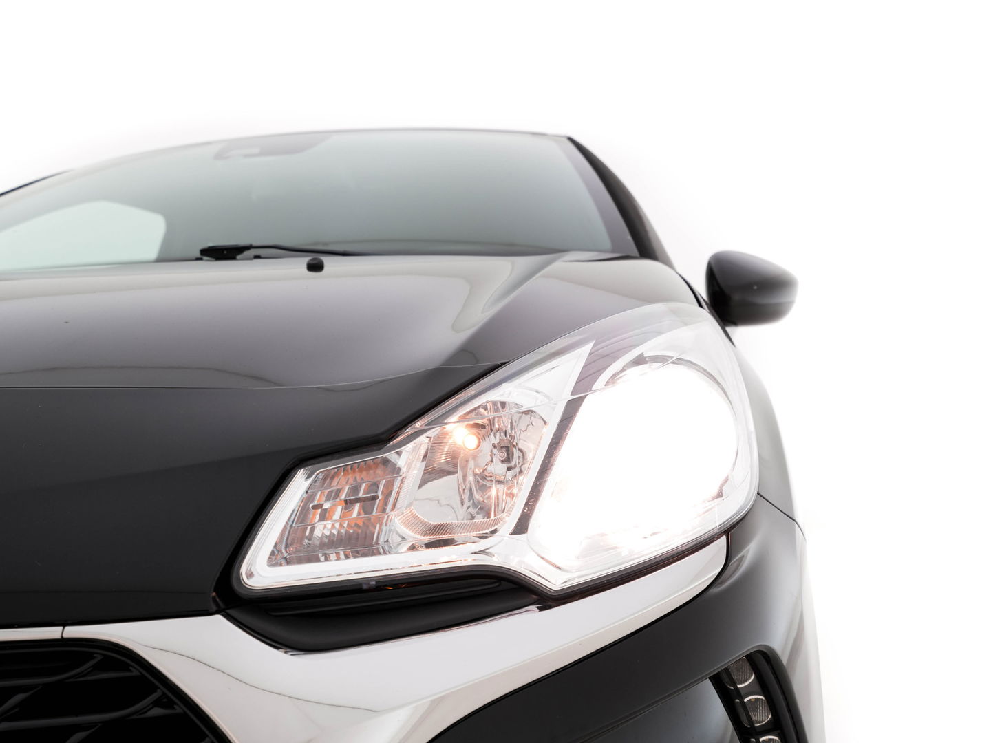 DS DS 3 1.6 BlueHDi Business *ALCANTARA-MICROFIBRE | SPORT-SEATS | ECC | PDC | CRUISE | 16''ALU*