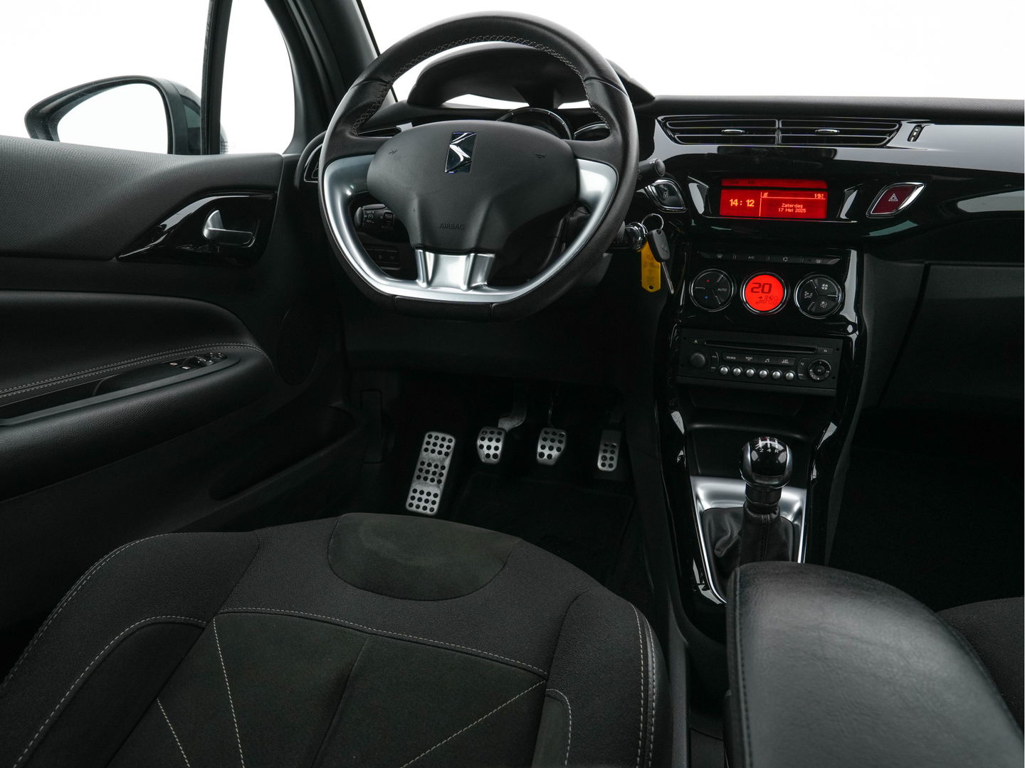 DS DS 3 1.6 BlueHDi Business *ALCANTARA-MICROFIBRE | SPORT-SEATS | ECC | PDC | CRUISE | 16''ALU*