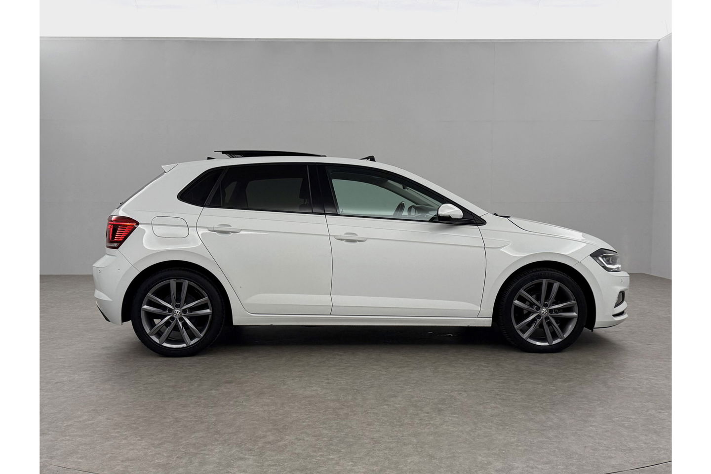 Volkswagen Polo 1.0 TSI Highline Pano DSG LED Virtual Carplay Clima Cruise Navi PDC 17''LMV
