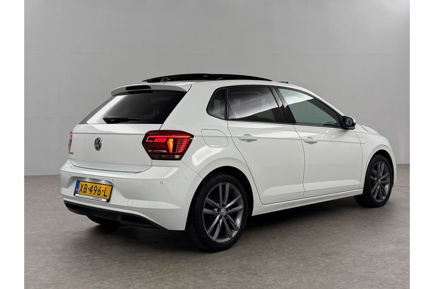 Volkswagen Polo 1.0 TSI Highline Pano DSG LED Virtual Carplay Clima Cruise Navi PDC 17''LMV