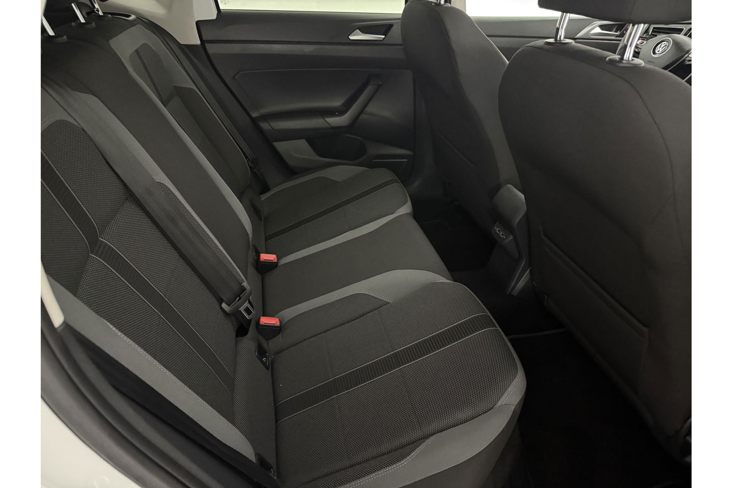Volkswagen Polo 1.0 TSI Highline Pano DSG LED Virtual Carplay Clima Cruise Navi PDC 17''LMV