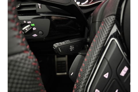 Audi A4 35 TFSI 150PK S-line Pano LED Sfeer Clima Cruise Navigatie PDC 18''LMV