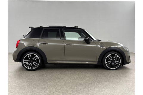 MINI Cooper 1.5 Cooper JCW PACK Pano | harman/kardon | Carplay Clima Cruise LED Navigatie PDC 18"LMV Stoelverwarming