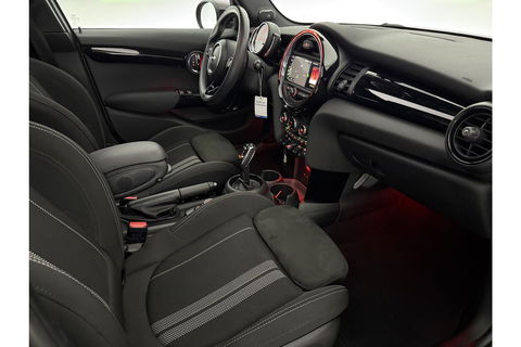 MINI Cooper 1.5 Cooper JCW PACK Pano | harman/kardon | Carplay Clima Cruise LED Navigatie PDC 18"LMV Stoelverwarming