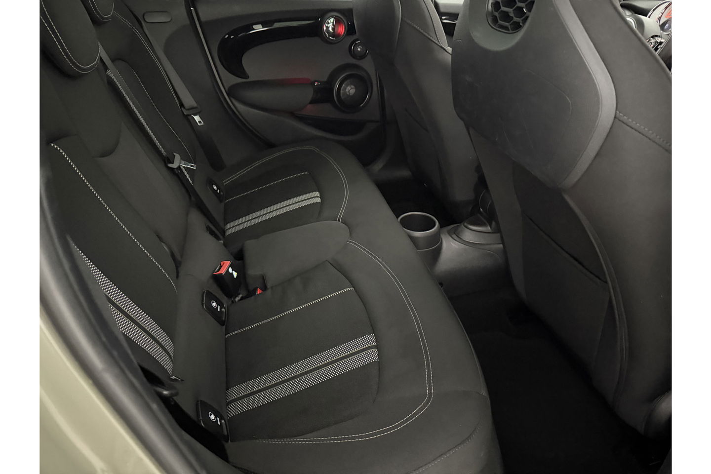 MINI Cooper 1.5 Cooper JCW PACK Pano | harman/kardon | Carplay Clima Cruise LED Navigatie PDC 18"LMV Stoelverwarming