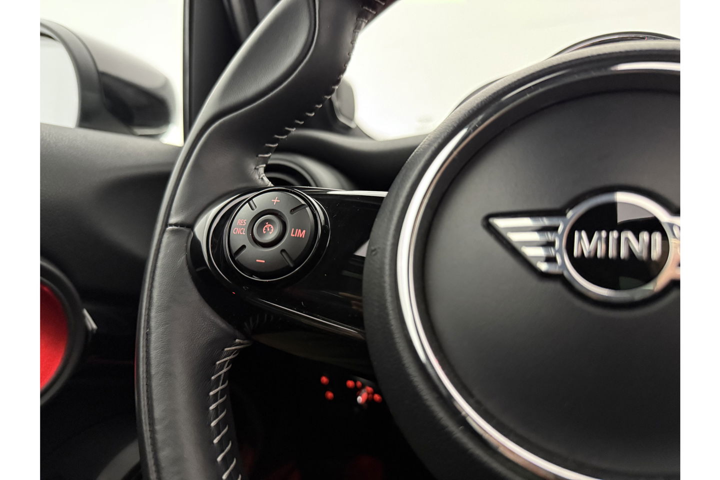 MINI Cooper 1.5 Cooper JCW PACK Pano | harman/kardon | Carplay Clima Cruise LED Navigatie PDC 18"LMV Stoelverwarming