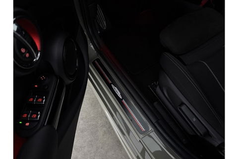 MINI Cooper 1.5 Cooper JCW PACK Pano | harman/kardon | Carplay Clima Cruise LED Navigatie PDC 18"LMV Stoelverwarming