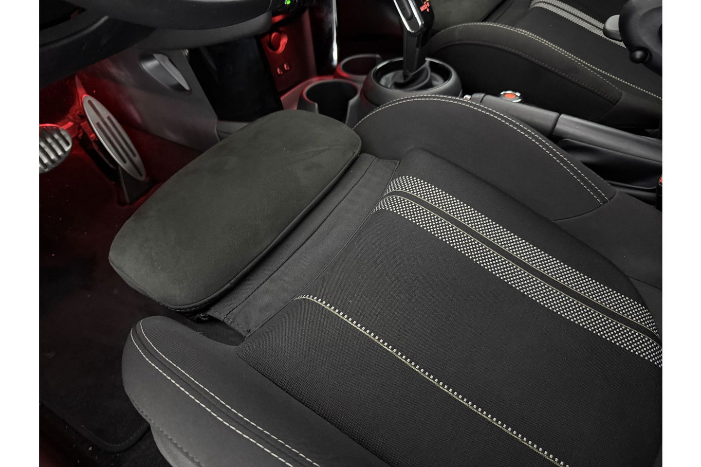 MINI Cooper 1.5 Cooper JCW PACK Pano | harman/kardon | Carplay Clima Cruise LED Navigatie PDC 18"LMV Stoelverwarming