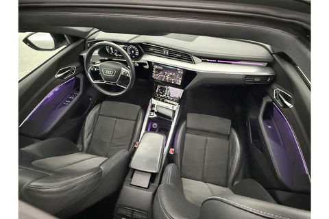 Audi e-tron 50 quattro Launch edition 71 kWh 313PK Pano LED Sfeer Virtual Trekhaak Carplay Head-up Camera Clima Cruise PDC Memory-Seat 21''LMV
