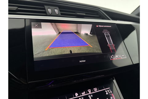 Audi e-tron 50 quattro Launch edition 71 kWh 313PK Pano LED Sfeer Virtual Trekhaak Carplay Head-up Camera Clima Cruise PDC Memory-Seat 21''LMV