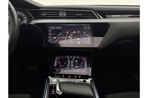 Audi e-tron 50 quattro Launch edition 71 kWh 313PK Pano LED Sfeer Virtual Trekhaak Carplay Head-up Camera Clima Cruise PDC Memory-Seat 21''LMV