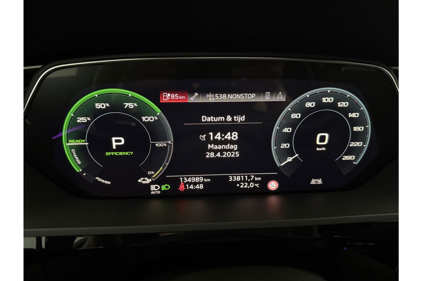 Audi e-tron 50 quattro Launch edition 71 kWh 313PK Pano LED Sfeer Virtual Trekhaak Carplay Head-up Camera Clima Cruise PDC Memory-Seat 21''LMV