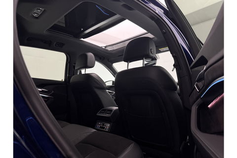 Audi e-tron 50 quattro Launch edition 71 kWh 313PK Pano LED Sfeer Virtual Trekhaak Carplay Head-up Camera Clima Cruise PDC Memory-Seat 21''LMV