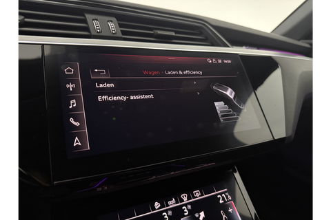 Audi e-tron 50 quattro Launch edition 71 kWh 313PK Pano LED Sfeer Virtual Trekhaak Carplay Head-up Camera Clima Cruise PDC Memory-Seat 21''LMV