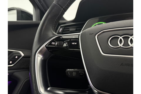 Audi e-tron 50 quattro Launch edition 71 kWh 313PK Pano LED Sfeer Virtual Trekhaak Carplay Head-up Camera Clima Cruise PDC Memory-Seat 21''LMV