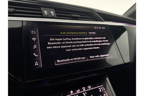 Audi e-tron 50 quattro Launch edition 71 kWh 313PK Pano LED Sfeer Virtual Trekhaak Carplay Head-up Camera Clima Cruise PDC Memory-Seat 21''LMV