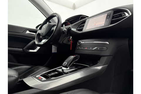 Peugeot 308 1.2 PureTech 360Camera Pano LED Carplay Cruise Clima Navi Leder PDC Massagestoel 16"LMV
