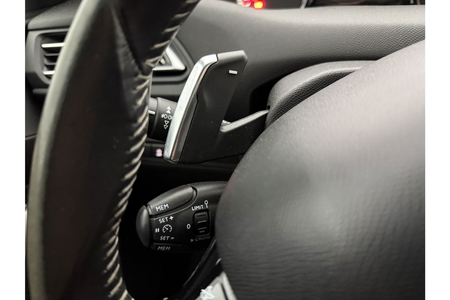 Peugeot 308 1.2 PureTech 360Camera Pano LED Carplay Cruise Clima Navi Leder PDC Massagestoel 16"LMV