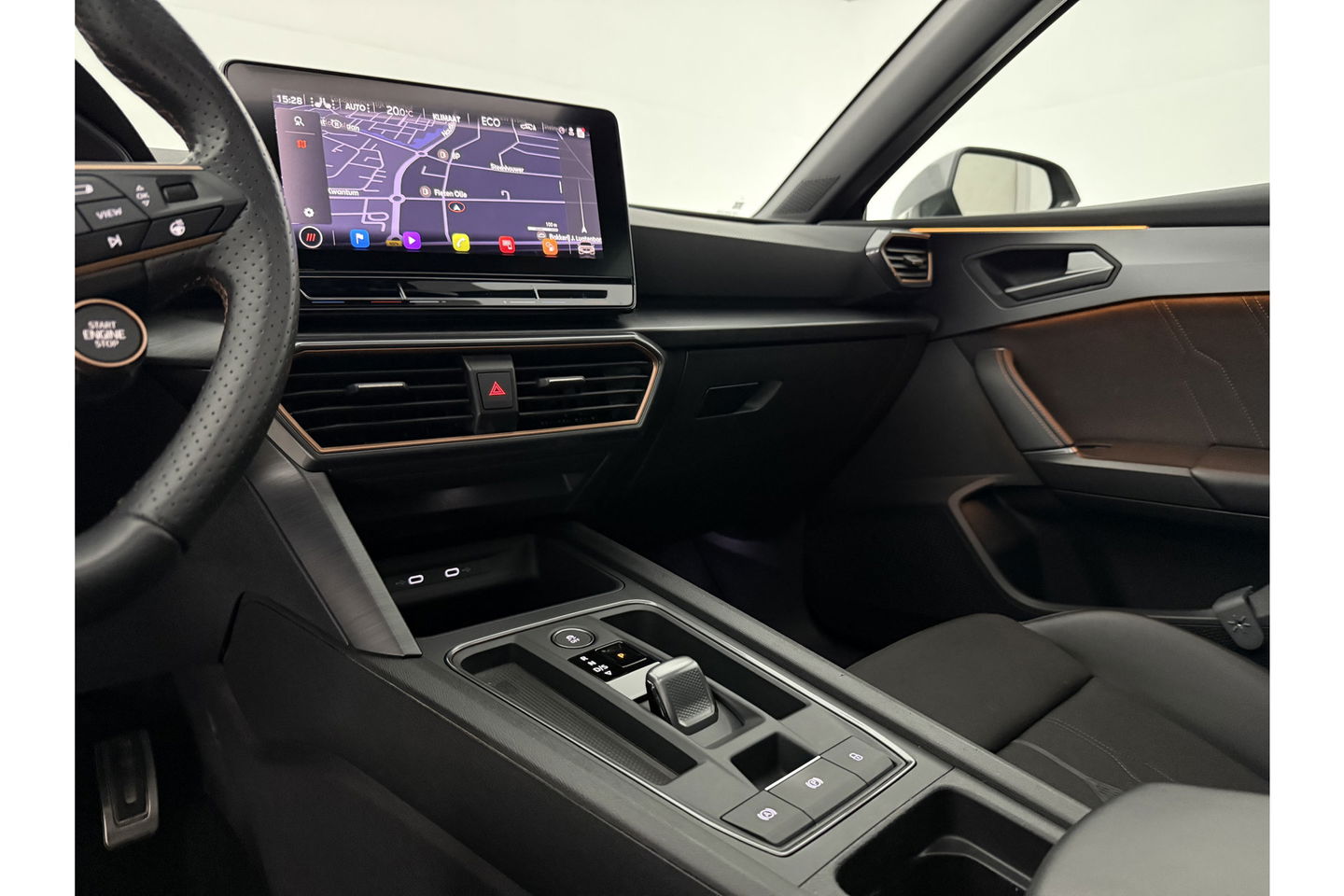 CUPRA Leon 1.4 e-Hybrid 245PK VZ Performance Pano Camera Carplay LED Sfeer Virtual Navi Cruise Clima PDC 19''LMV