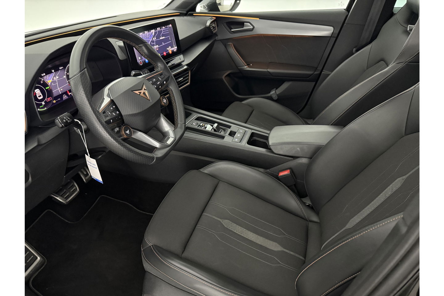 CUPRA Leon 1.4 e-Hybrid 245PK VZ Performance Pano Camera Carplay LED Sfeer Virtual Navi Cruise Clima PDC 19''LMV