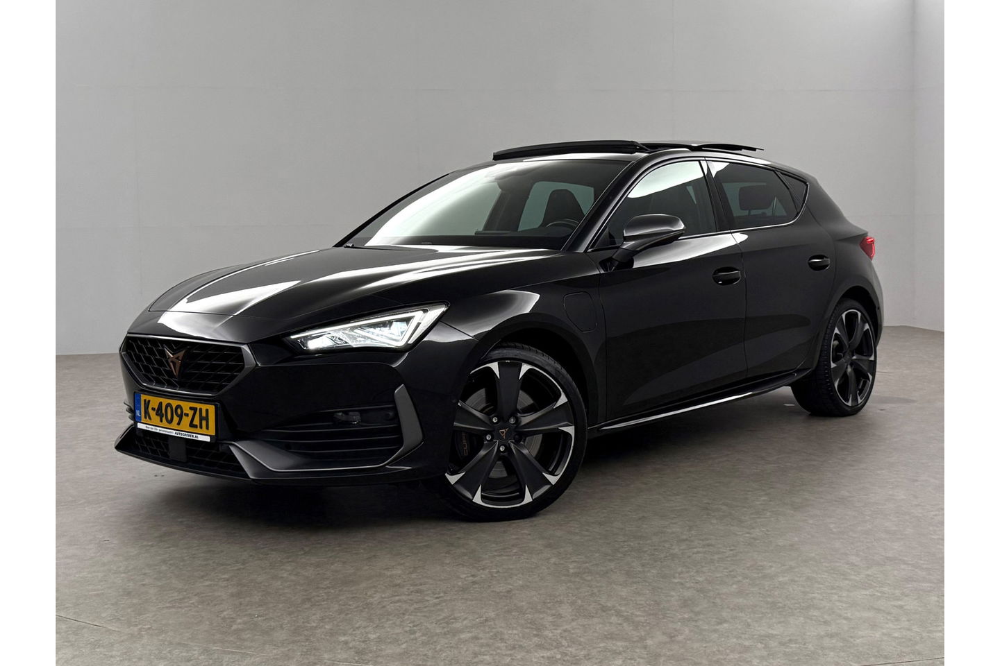 CUPRA Leon 1.4 e-Hybrid 245PK VZ Performance Pano Camera Carplay LED Sfeer Virtual Navi Cruise Clima PDC 19''LMV