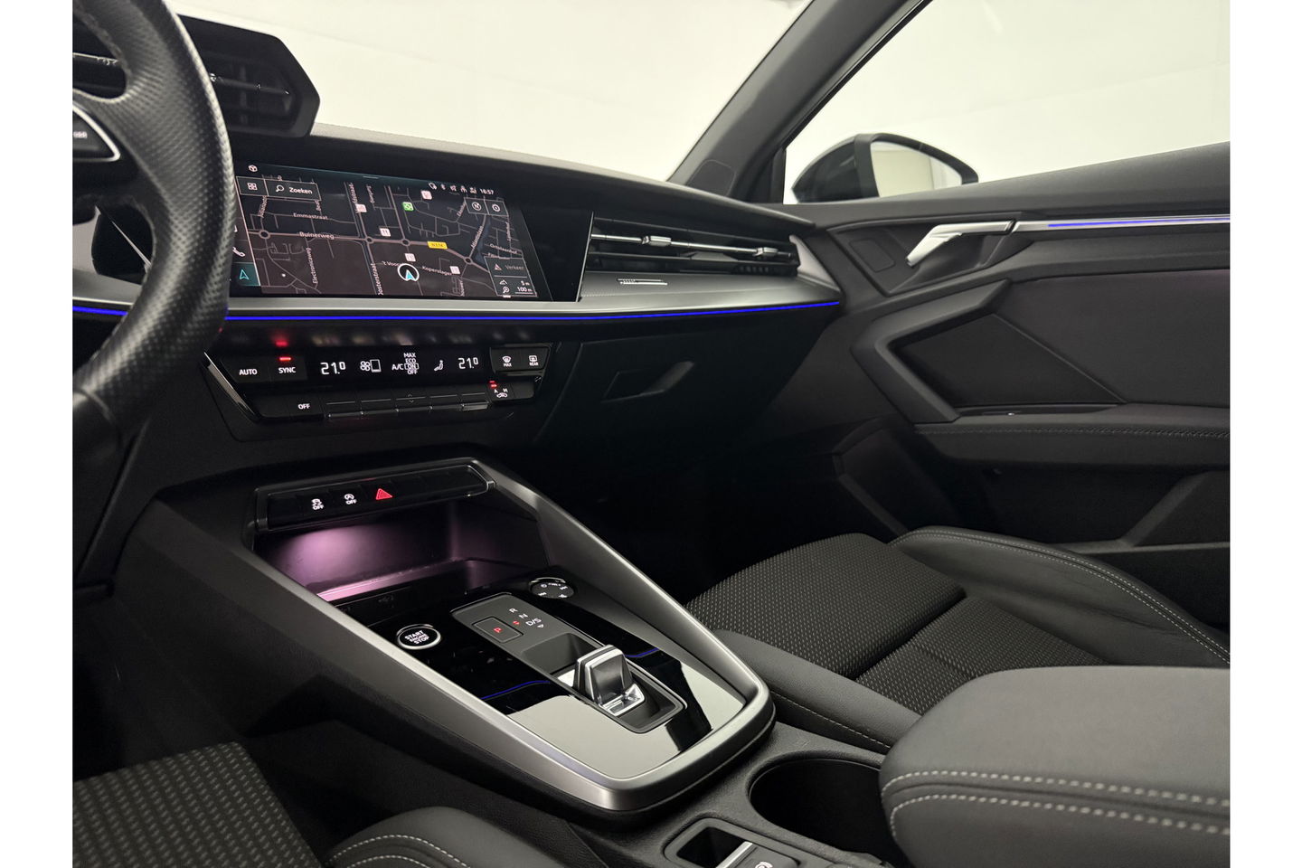 Audi A3 35 TFSI S Line 150PK LED Sfeer Carplay Virtual Clima Cruise Navi PDC 18''LMV