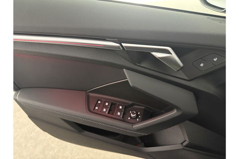 Audi A3 35 TFSI S Line 150PK LED Sfeer Carplay Virtual Clima Cruise Navi PDC 18''LMV