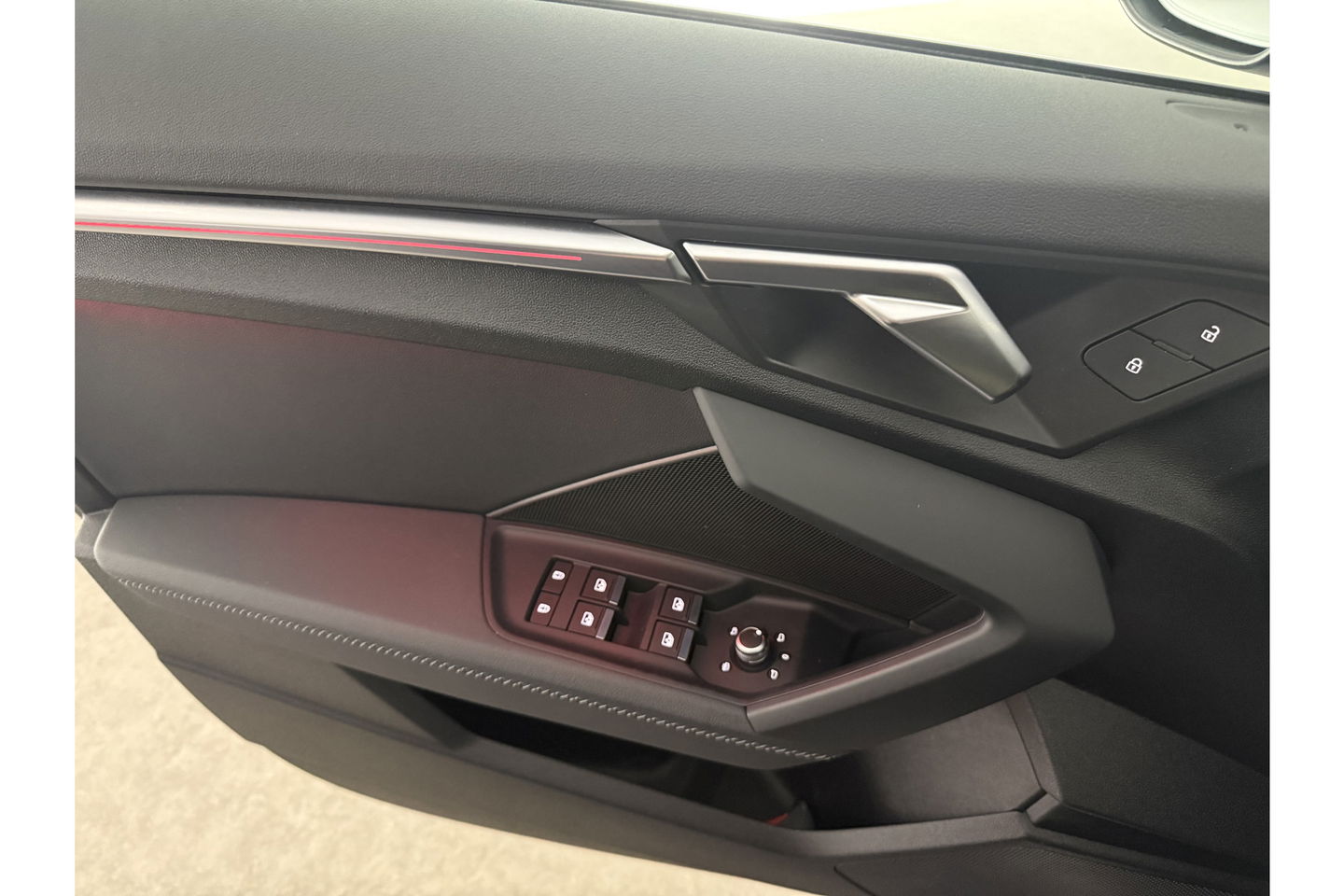 Audi A3 35 TFSI S Line 150PK LED Sfeer Carplay Virtual Clima Cruise Navi PDC 18''LMV