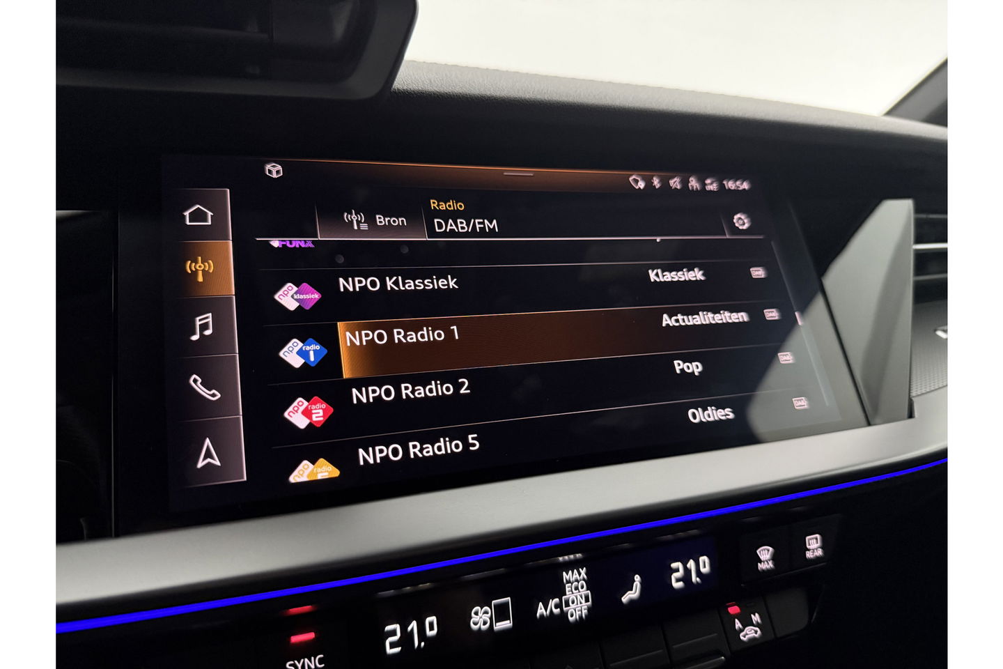 Audi A3 35 TFSI S Line 150PK LED Sfeer Carplay Virtual Clima Cruise Navi PDC 18''LMV