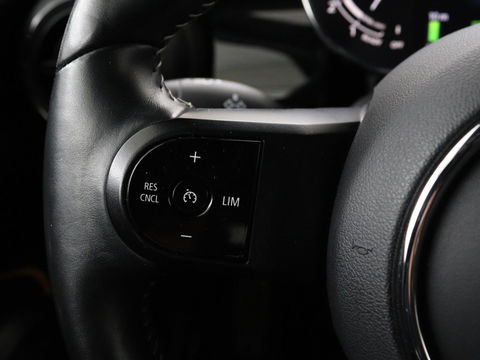 MINI Cooper S 2.0 John Cooper Works | Panoramadak | Stoelverwarming | Camera | Carplay | Full LED | Leder | Harman/Kardon | Climate control | Cruise control