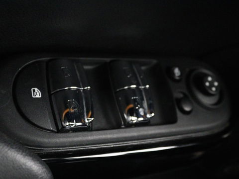 MINI Cooper S 2.0 John Cooper Works | Panoramadak | Stoelverwarming | Camera | Carplay | Full LED | Leder | Harman/Kardon | Climate control | Cruise control