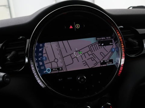 MINI Cooper S 2.0 John Cooper Works | Panoramadak | Stoelverwarming | Camera | Carplay | Full LED | Leder | Harman/Kardon | Climate control | Cruise control