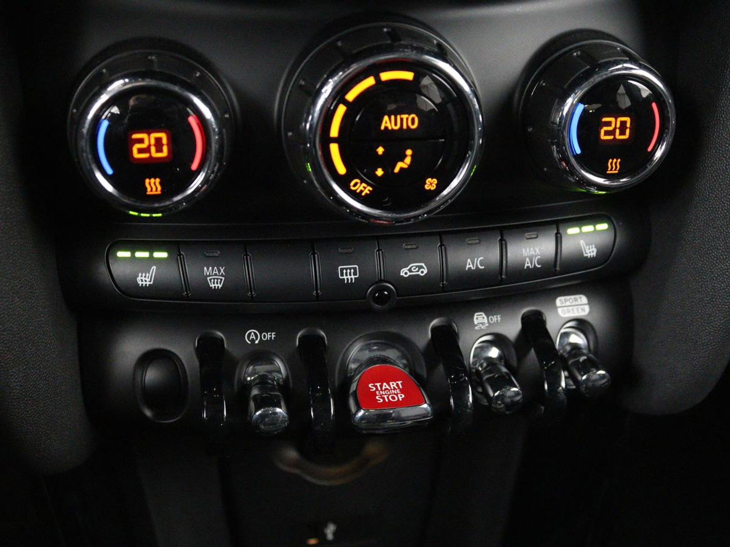 MINI Cooper S 2.0 John Cooper Works | Panoramadak | Stoelverwarming | Camera | Carplay | Full LED | Leder | Harman/Kardon | Climate control | Cruise control