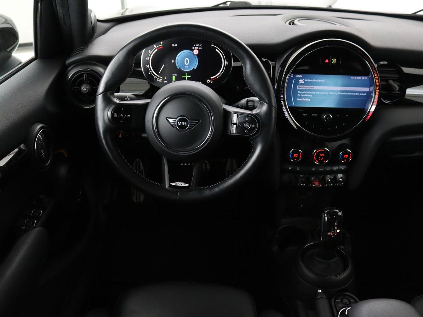 MINI Cooper S 2.0 John Cooper Works | Panoramadak | Stoelverwarming | Camera | Carplay | Full LED | Leder | Harman/Kardon | Climate control | Cruise control