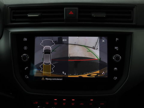 SEAT Ibiza 1.0 TSI Style Intens | Carplay | Trekhaak | Navigatie | Climate control | Camera | Cruise control | Parkeerhulp | Bluetooth