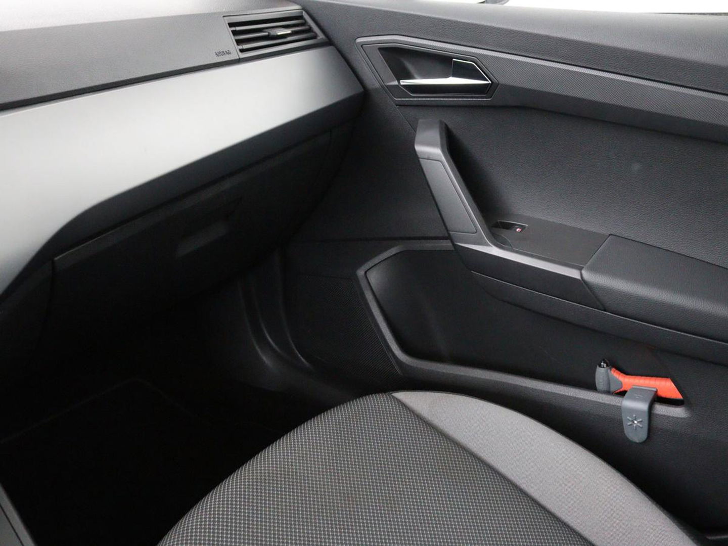 SEAT Ibiza 1.0 TSI Style Intens | Carplay | Trekhaak | Navigatie | Climate control | Camera | Cruise control | Parkeerhulp | Bluetooth