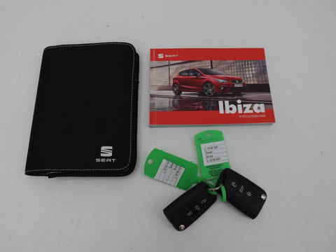 SEAT Ibiza 1.0 TSI Style Intens | Carplay | Trekhaak | Navigatie | Climate control | Camera | Cruise control | Parkeerhulp | Bluetooth