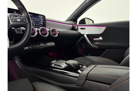 Mercedes-Benz A-Klasse 180 AMG Pano Sfeer Virtual Camera LED Clima Cruise Navi PDC 18''LMV