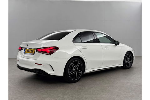 Mercedes-Benz A-Klasse 180 AMG Pano Sfeer Virtual Camera LED Clima Cruise Navi PDC 18''LMV