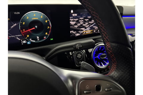 Mercedes-Benz A-Klasse 180 AMG Pano Sfeer Virtual Camera LED Clima Cruise Navi PDC 18''LMV