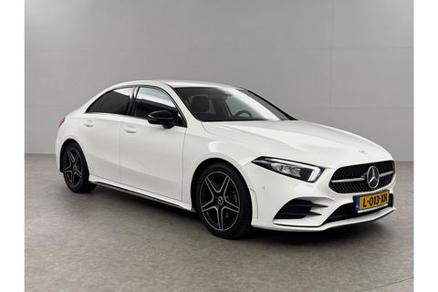 Mercedes-Benz A-Klasse 180 AMG Pano Sfeer Virtual Camera LED Clima Cruise Navi PDC 18''LMV