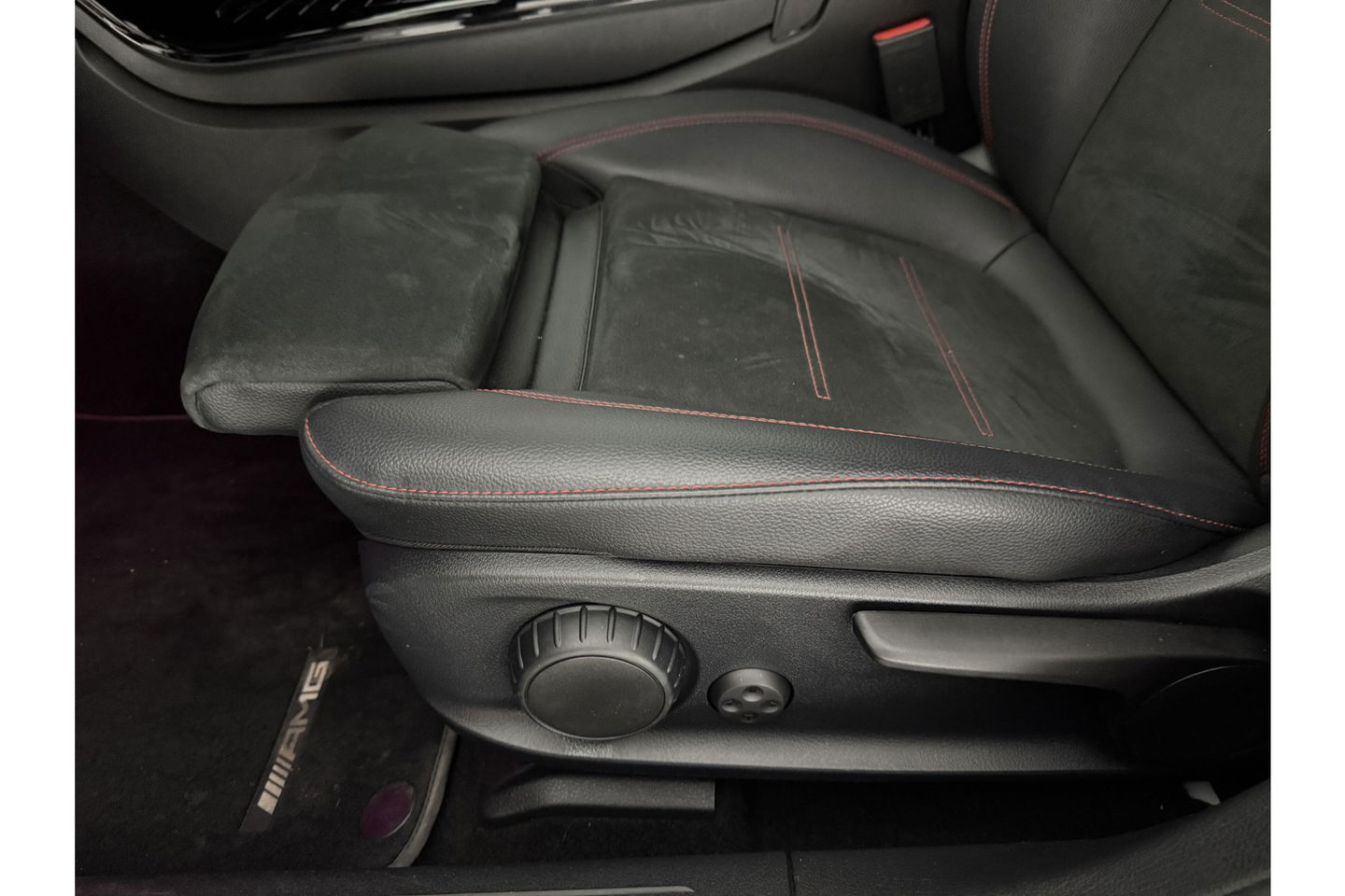 Mercedes-Benz A-Klasse 180 AMG Pano Sfeer Virtual Camera LED Clima Cruise Navi PDC 18''LMV