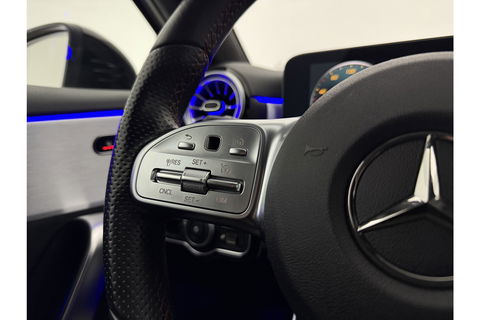 Mercedes-Benz A-Klasse 180 AMG Pano Sfeer Virtual Camera LED Clima Cruise Navi PDC 18''LMV