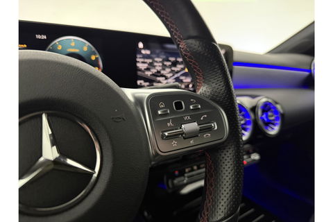 Mercedes-Benz A-Klasse 180 AMG Pano Sfeer Virtual Camera LED Clima Cruise Navi PDC 18''LMV