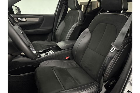 Volvo XC40 1.5 Twin Engine R-Design 262PK Pano Trekhaak LED Harman/Kardon Virtual Clima Cruise Camera Carplay PDC Navi 20"LMV