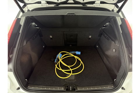 Volvo XC40 1.5 Twin Engine R-Design 262PK Pano Trekhaak LED Harman/Kardon Virtual Clima Cruise Camera Carplay PDC Navi 20"LMV