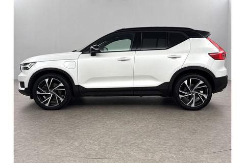 Volvo XC40 1.5 Twin Engine R-Design 262PK Pano Trekhaak LED Harman/Kardon Virtual Clima Cruise Camera Carplay PDC Navi 20"LMV