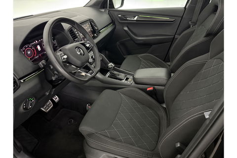 Škoda Karoq 1.5 TSI ACT 150PK Sportline DSG Pano Sfeer Trekhaak LED Virtual Camera Carplay Clima Cruise Navi PDC 19"LMV